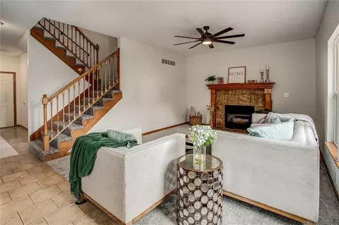 Living - 728 S Kisner Dr, Independence, MO 64056 photo 2 of 3