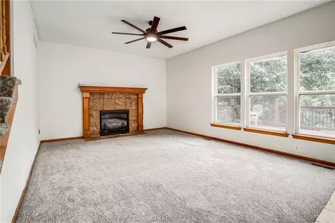 Living - 728 S Kisner Dr, Independence, MO 64056 photo 4 of 6