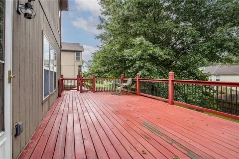 Exterior - 728 S Kisner Dr, Independence, MO 64056 photo 3 of 6