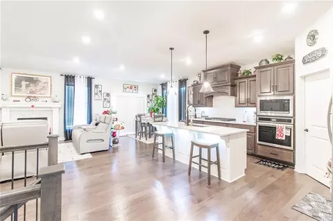 520 SE David Rd, Lees Summit, MO 64082