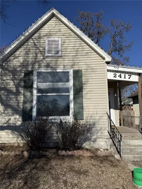 2417 Charles St, Saint Joseph, MO 64501