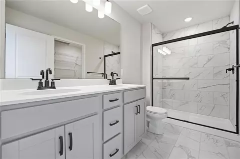 Bath - 27118 E Oak View Dr, Lees Summit, MO 64086 photo 1 of 2
