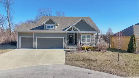 3421 N 128 St, Kansas City, KS 66109