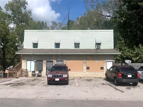 10906 E Truman Rd, Independence, MO 64052