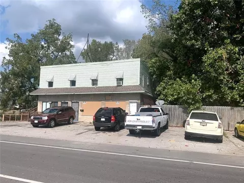Exterior - 10906 E Truman Rd, Independence, MO 64052 photo 2 of 21