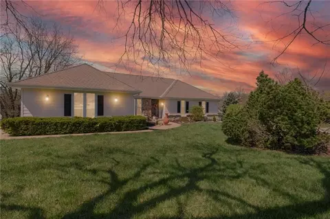 5730 Noland Rd, Shawnee, KS 66216