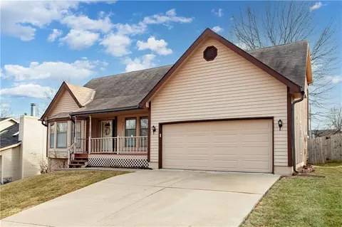 4201 NW 64th Pl, Kansas City, MO 64151
