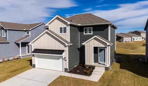 12429 S Redwood St, Lees Summit, MO 64086