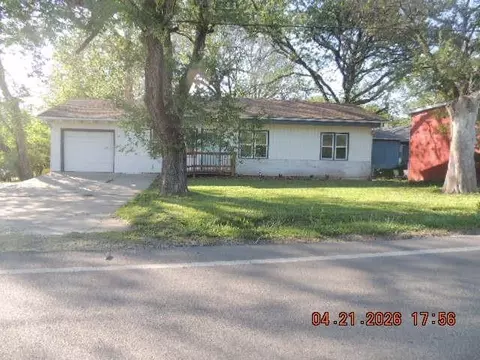 4830 NE Winn Rd, Kansas City, MO 64119