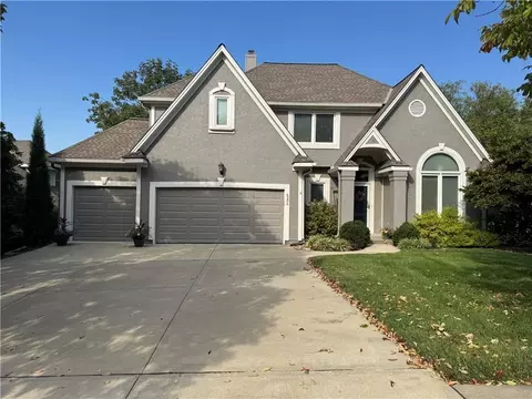 6206 N Strathbury Ave, Kansas City, MO 64151