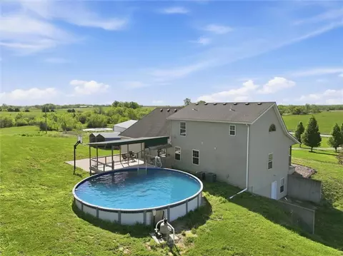 Exterior - 11302 E 343rd St, Drexel, MO 64742 photo 5 of 6