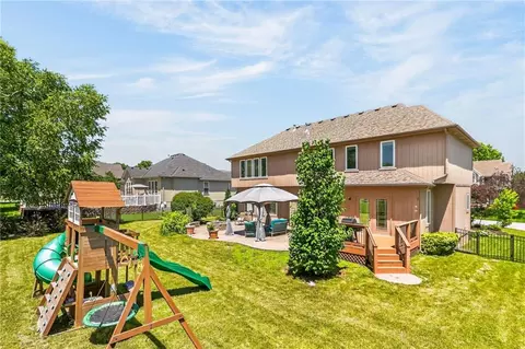 Exterior - 2413 SW Kenwill Dr, Lees Summit, MO 64082 photo 10 of 10