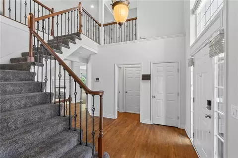 Entry Way - 2413 SW Kenwill Dr, Lees Summit, MO 64082 photo 2 of 4