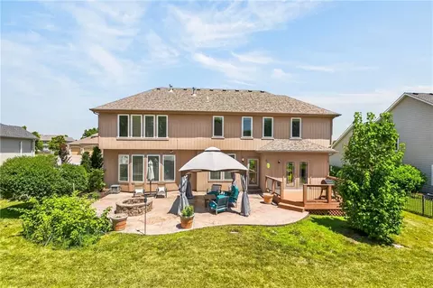Exterior - 2413 SW Kenwill Dr, Lees Summit, MO 64082 photo 5 of 10