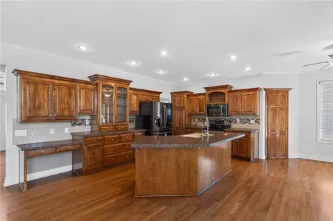 Kitchen - 2413 SW Kenwill Dr, Lees Summit, MO 64082 photo 2 of 3