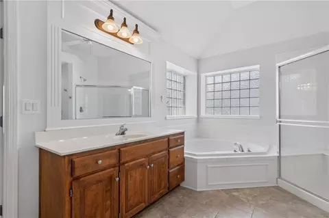 Other - 2413 SW Kenwill Dr, Lees Summit, MO 64082 photo 5 of 7