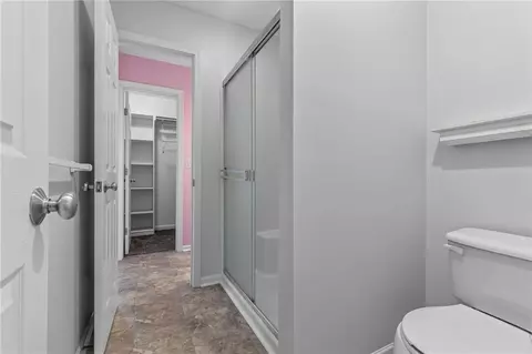 Entry Way - 2413 SW Kenwill Dr, Lees Summit, MO 64082 photo 4 of 4