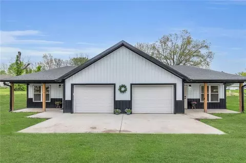 W 1/2 Lot 1 Railroad Addition Street, Hamilton, MO 64644