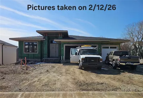 23955 W 113th Ter, Olathe, KS 66061