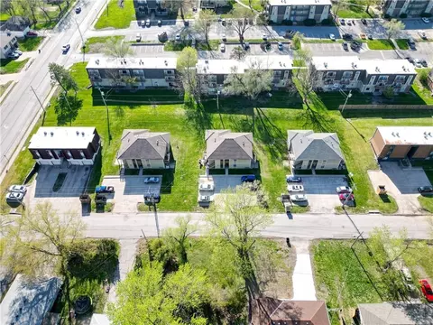 8626 8630 Lane Ave, Raytown, MO 64138