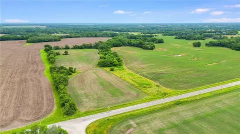 3 Missouri 2, Garden City, MO 64747