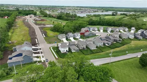 603 Mayfair Ct, Raymore, MO 64083 photo 46