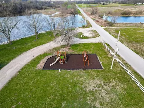 View/Area - 12301 E 233rd St, Peculiar, MO 64078 photo 6 of 8