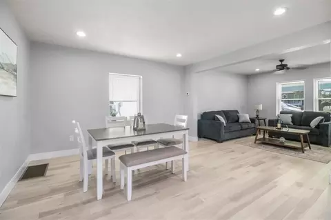 2104 E 24th Ter, Kansas City, MO 64127