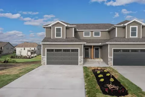 1318 N 159th St, Basehor, KS 66007