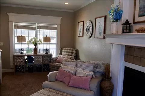 Living - 962 NW 445 Rd, Centerview, MO 64019 photo 3 of 3