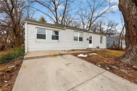 6252 Lathrop Ave, Kansas City, KS 66104