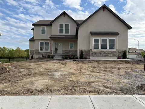 8415 NW 90th St, Kansas City, MO 64153