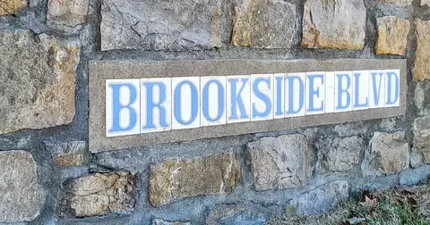 115 E 49th St, Kansas City, MO 64112