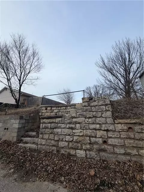 1007 Lincoln St, Saint Joseph, MO 64501