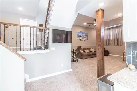 Entry Way - 403 N Devasher Rd, Warrensburg, MO 64093 photo 2 of 9
