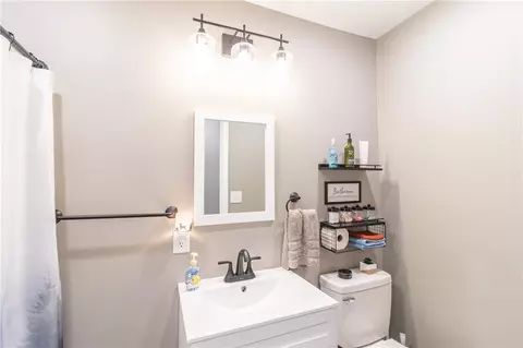 Bath - 403 N Devasher Rd, Warrensburg, MO 64093 photo 4 of 4