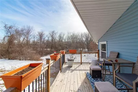 Exterior - 403 N Devasher Rd, Warrensburg, MO 64093 photo 4 of 8