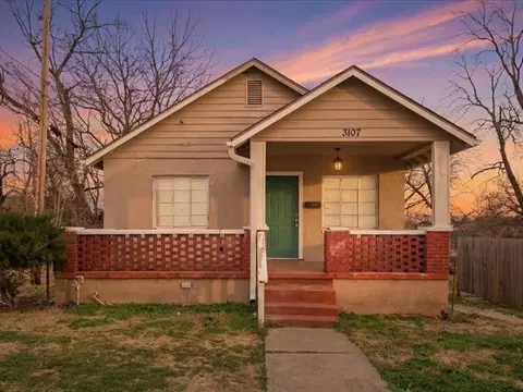 3107 Elmwood Ave, Kansas City, MO 64128