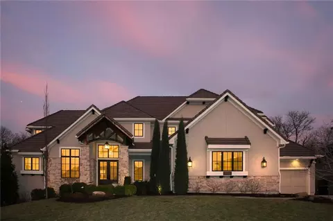 14615 Linden St, Overland Park, KS 66224