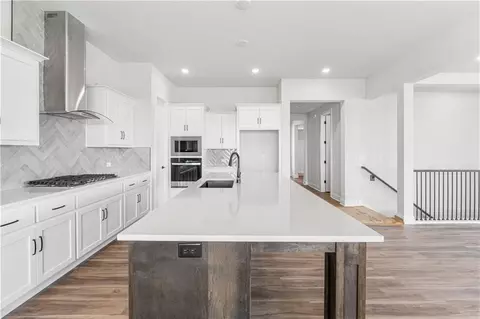 1807 NW 104th Ter, Kansas City, MO 64155