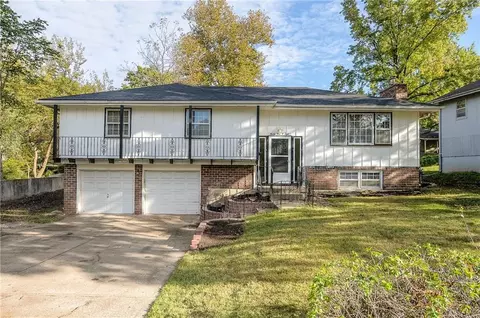 9408 E 81st Ter, Raytown, MO 64138