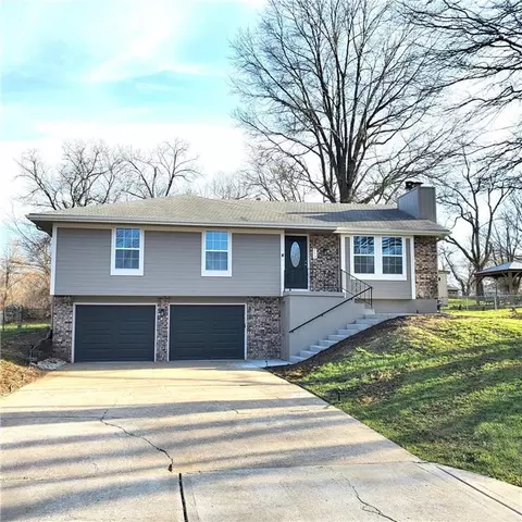 519 NE 112th Ter, Kansas City, MO 64155