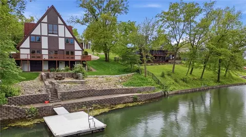 7616 NW Eastside Dr, Weatherby Lake, MO 64152