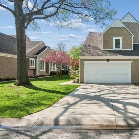 6725 W 126 Ct, Leawood, KS 66209