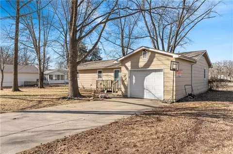 18958 S 1491 Rd, Nevada, MO 64772