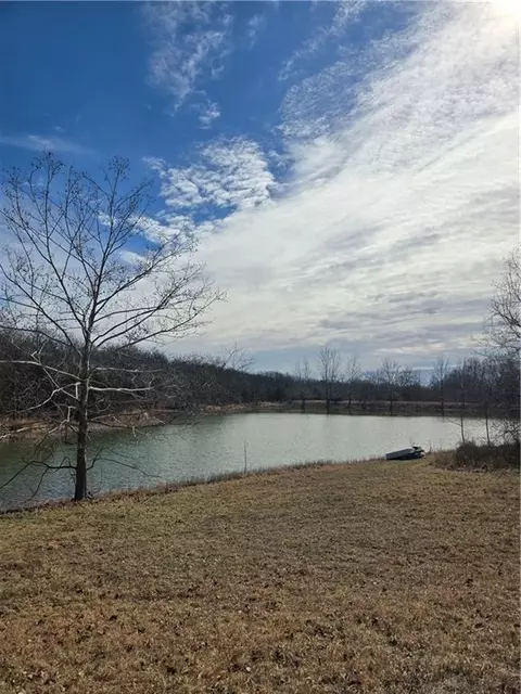 Mo-v Highway, Edwards, MO 65326 photo 4