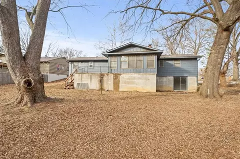 Exterior - 612 Christopher St, Warrensburg, MO 64093 photo 2 of 2