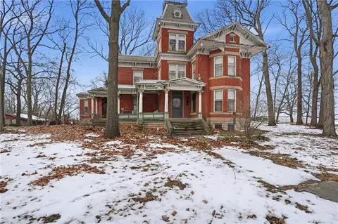 Exterior - 709 Herring St, Brunswick, MO 65236 photo 6 of 18