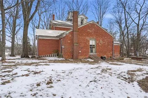 Exterior - 709 Herring St, Brunswick, MO 65236 photo 15 of 18