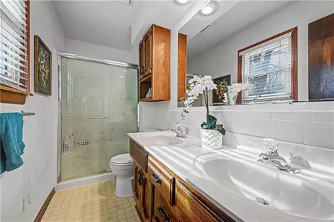 Bath - 307 E Gore Rd, Raymore, MO 64083 photo 1 of 3